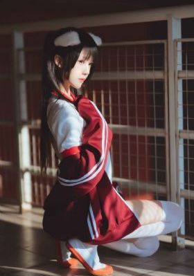 君子好逑李采潭