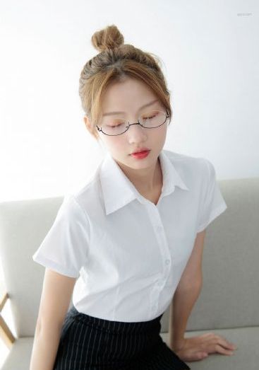 相亲对象是强硬问题学生