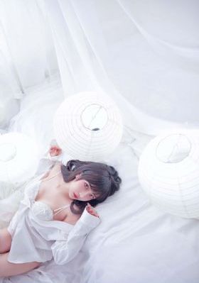 动漫人物扒开腿狂视频